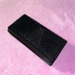 NWOT Women’s Black Rhinestone Wedding Clutch